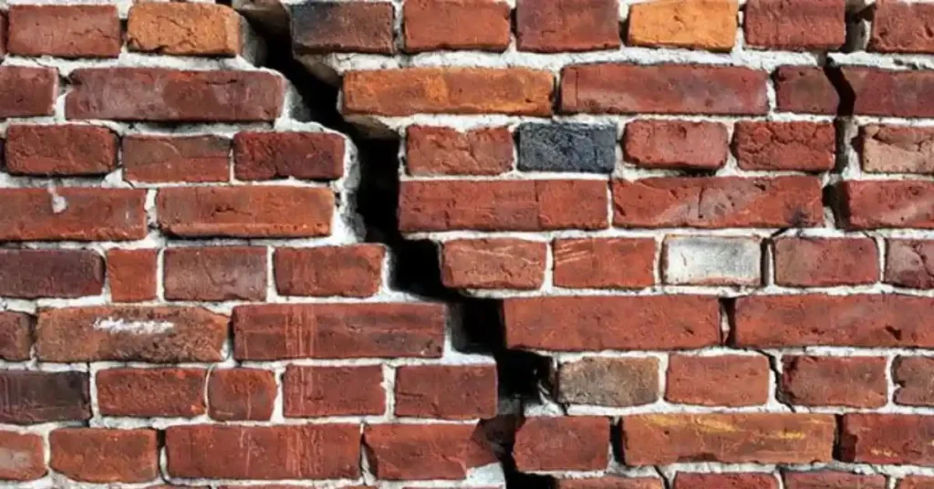 Causes of Cracks in Brick Walls